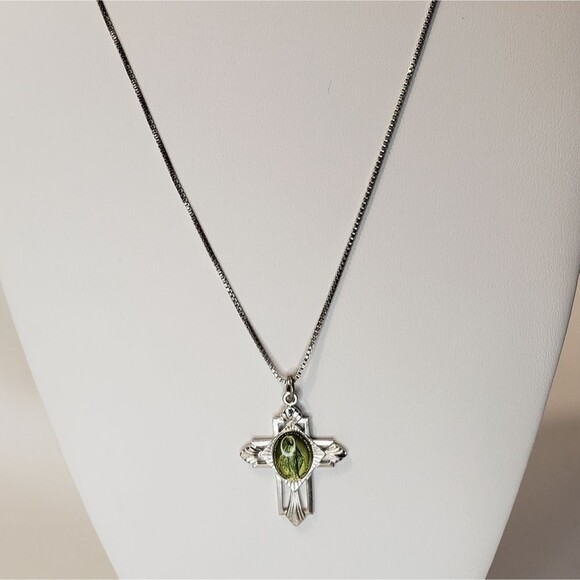 Silver Mother Mary pendant on silver chain 925 Silver - Picture 2 of 8